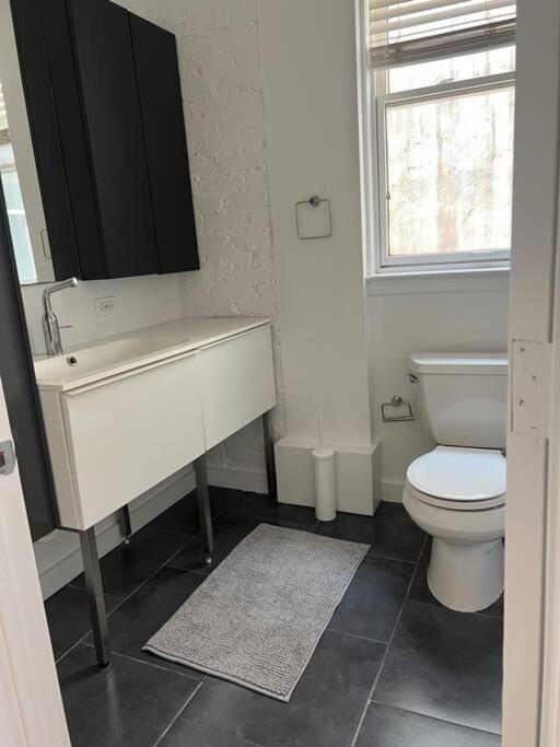 3-Bedroom House With Cute Patio Explore Dc On Foot Вашингтон Екстер'єр фото